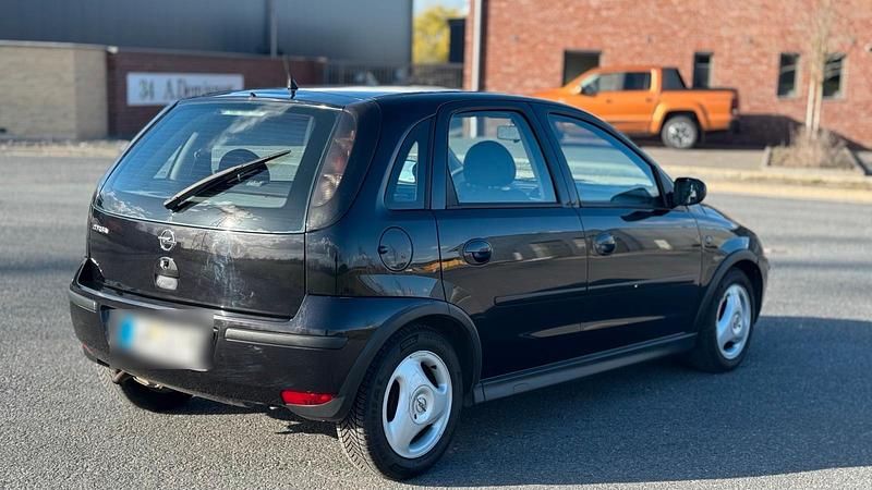 Gebraucht Opel Corsa 54 PS (39 kW) 2004 Schwarz Kleinwagen