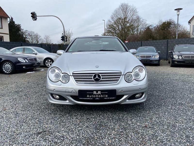 Gebraucht Mercedes C180 Sport Edition 143 PS (105 kW) 2005 Silber Coupé