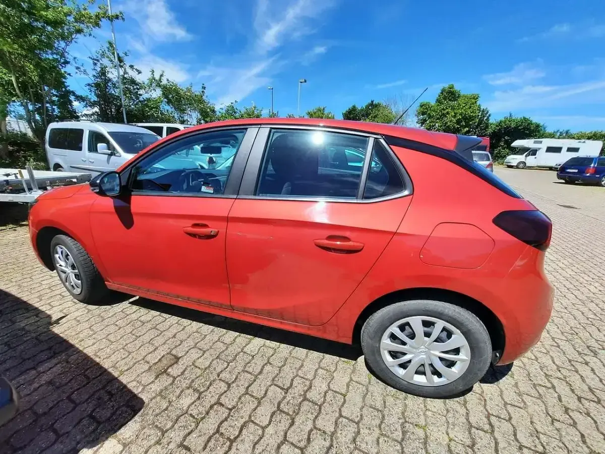 Gebraucht Opel Corsa Edition 75 PS (55 kW) 2020 Chili rot/kardio rot Kleinwagen