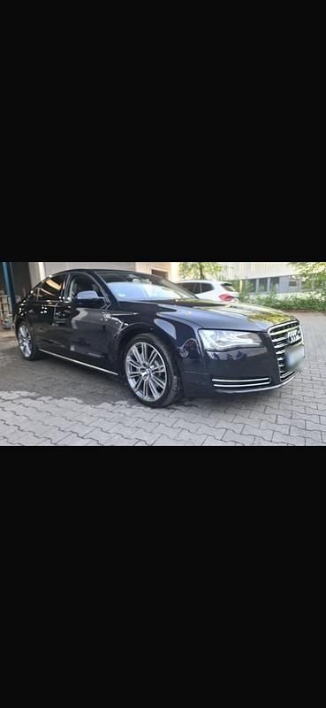 Gebraucht Audi A8 371 PS (272 kW) 2011 Blau Limousine