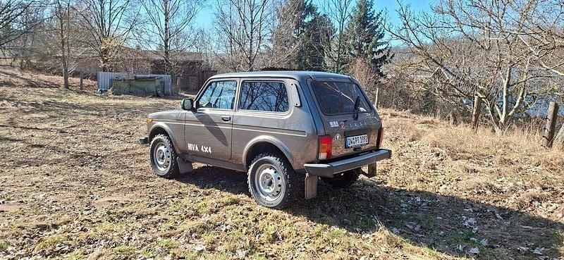 Gebraucht Lada niva 83 PS (61 kW) 2021 SUV