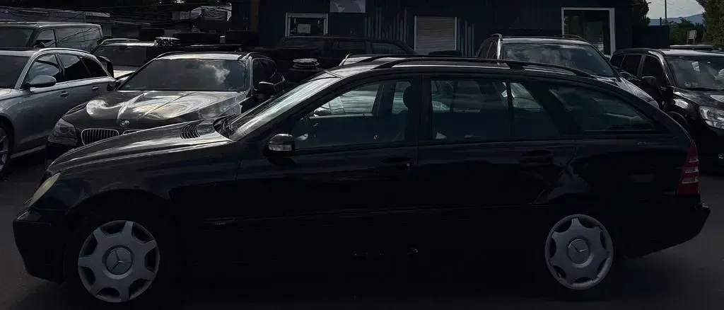 Gebraucht Mercedes C180 Classic 129 PS (94 kW) 2001 Schwarz Limousine