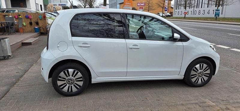 Gebraucht VW e-up! Style 61 kW (83 PS) 2022 Weiß Kleinwagen