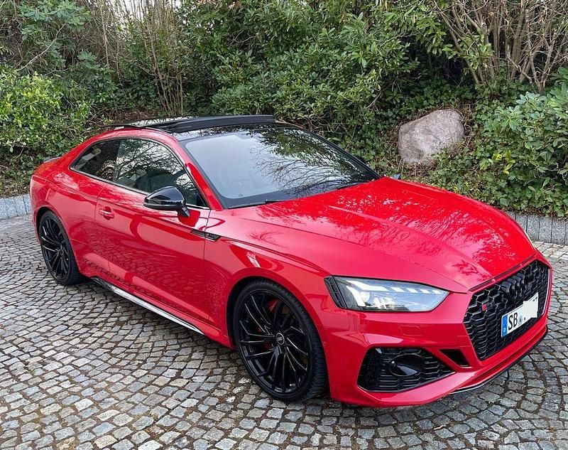 Rot Gebraucht 2022 Audi RS5 Ambiente Coupé | 61.900 € (Fairer Preis) - Bild 1/4