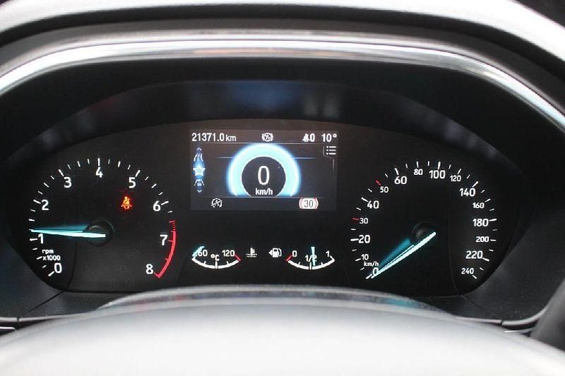 Gebraucht Ford Focus Titanium 125 PS (91 kW) 2021 Weiß Kombi