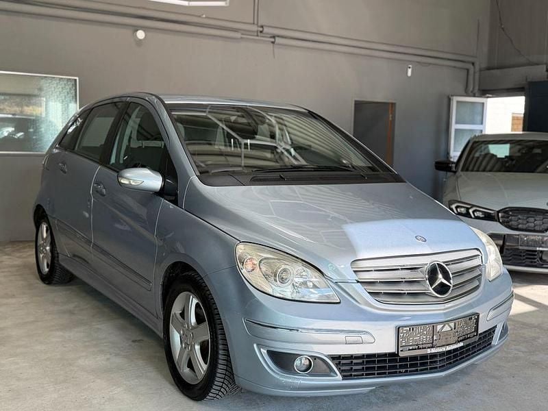 Gebraucht Mercedes B150 95 PS (69 kW) 2006 Blau Van / Kleinbus