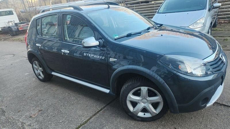 Second-hand Dacia Sandero Stepway 84 CP (61 kW) 2012 Gri Berlinǎ