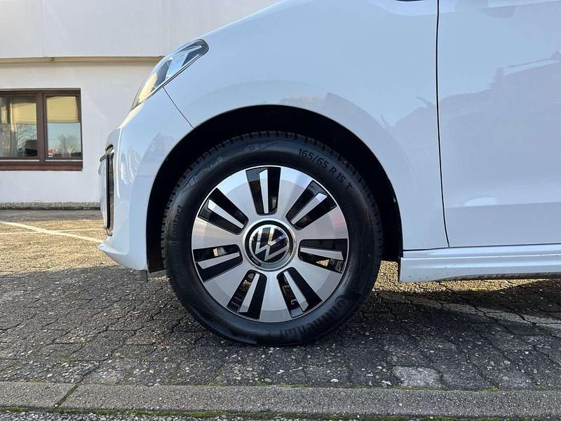 Gebraucht VW e-up! Style 61 kW (83 PS) 2021 Pure white Kleinwagen