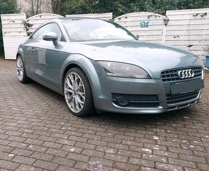 Grau Gebraucht 2006 Audi TT Design Coupé | 9.899 € (Guter Preis) - Bild 1/4