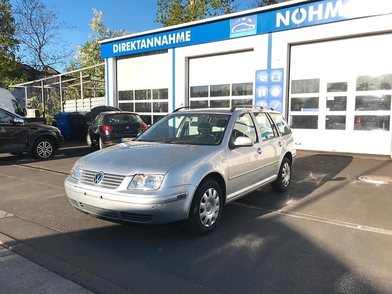 Second-hand VW Jetta 115 CP (84 kW) 2003 Gri Break