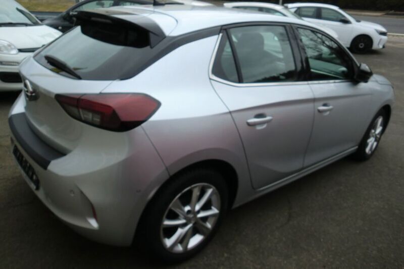 Gebraucht Opel Corsa Elegance 101 PS (74 kW) 2022 Aluminium silb/kristall silb Limousine