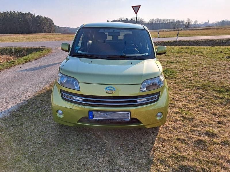 Gebraucht Daihatsu Materia 103 PS (75 kW) 2008 Grün Van / Kleinbus
