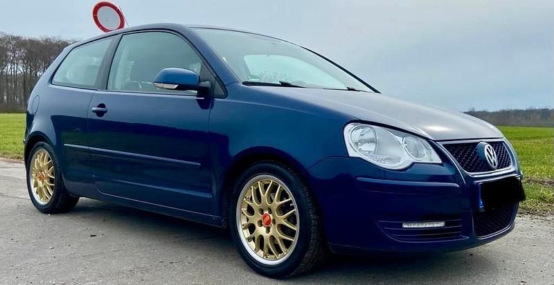 Blau Gebraucht 2006 VW Polo Comfortline Kleinwagen | 3.333 € (Fairer Preis) - Bild 1/4