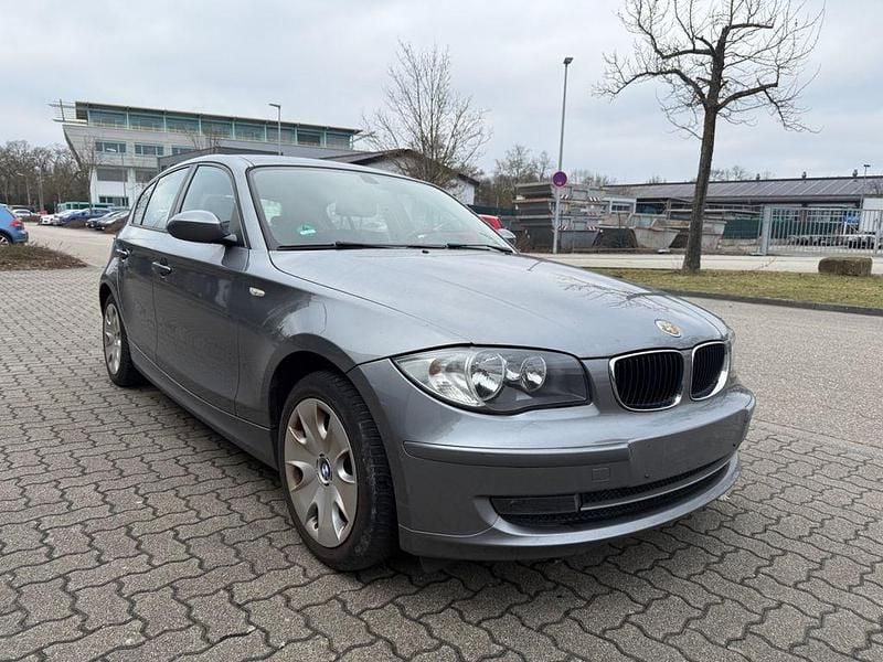 Gebraucht BMW 118 Advantage 143 PS (105 kW) 2009 Grau Kleinwagen