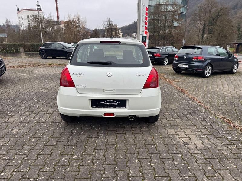 Gebraucht Suzuki Swift Club 92 PS (67 kW) 2007 Weiß Kleinwagen