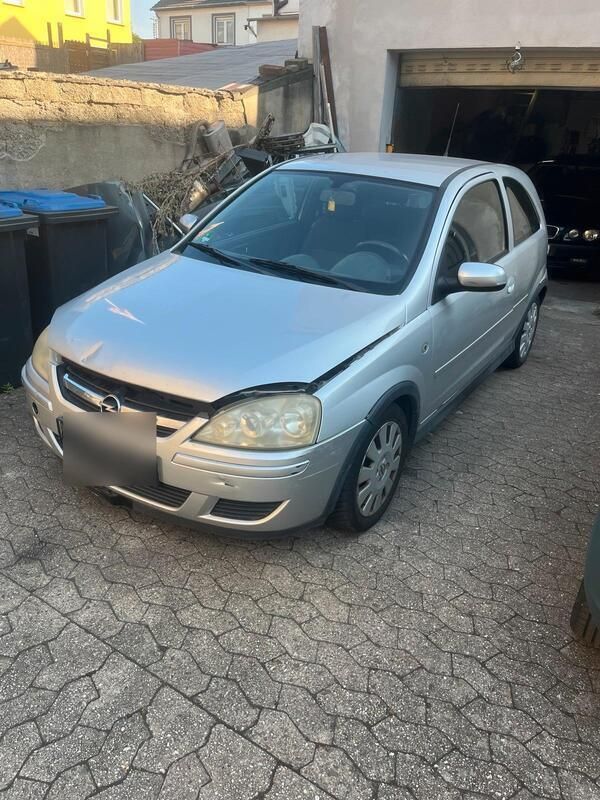 Silber Gebraucht 2005 Opel Corsa Kleinwagen | 400 € (Superpreis) - Bild 1/4