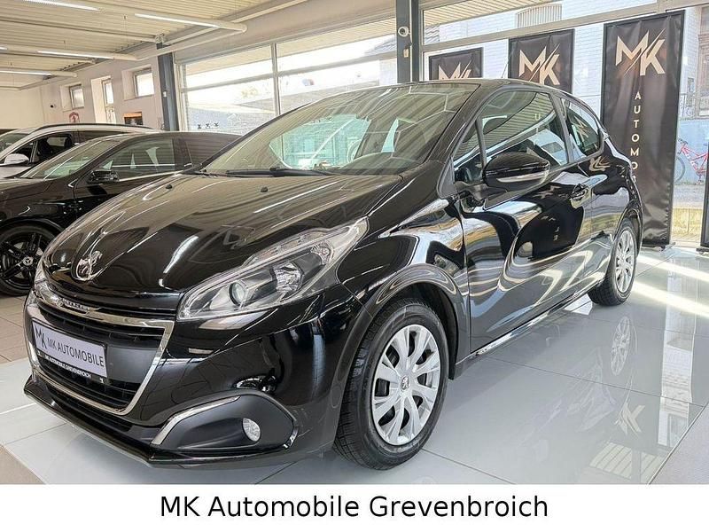 Schwarz Gebraucht 2018 Peugeot 208 Active Kleinwagen | 7.998 € (Etwas zu teuer) - Bild 1/4