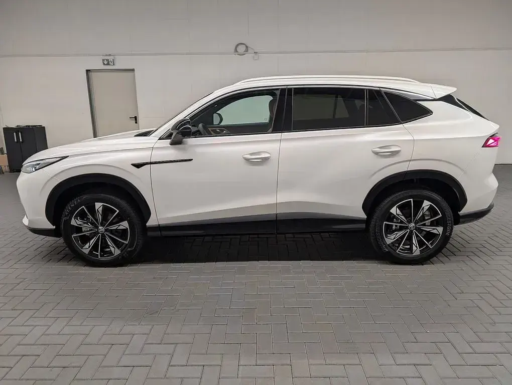Ny MG HS Luxury 170 HK (125 kW) 2025 Hvid SUV
