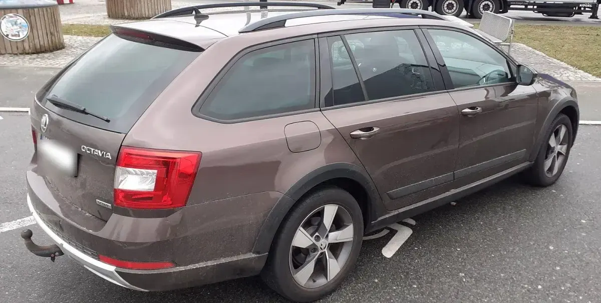 Gebraucht Skoda Octavia 184 PS (135 kW) 2015 Braun Kombi