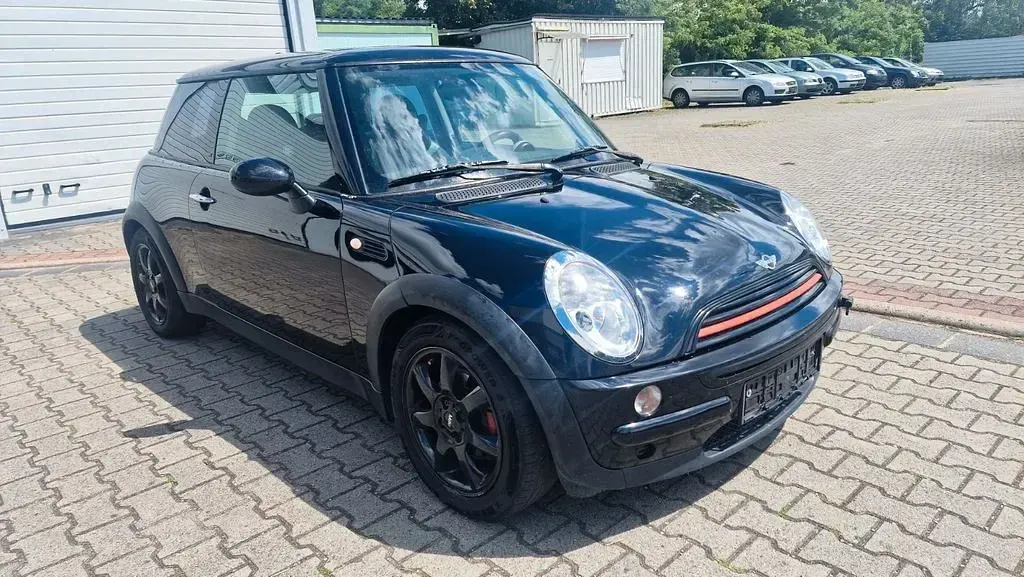Gebraucht Mini ONE 90 PS (66 kW) 2003 Schwarz Kleinwagen