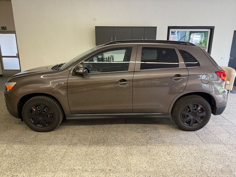 Gebraucht Mitsubishi ASX Intense 150 PS (110 kW) 2011 Braun SUV