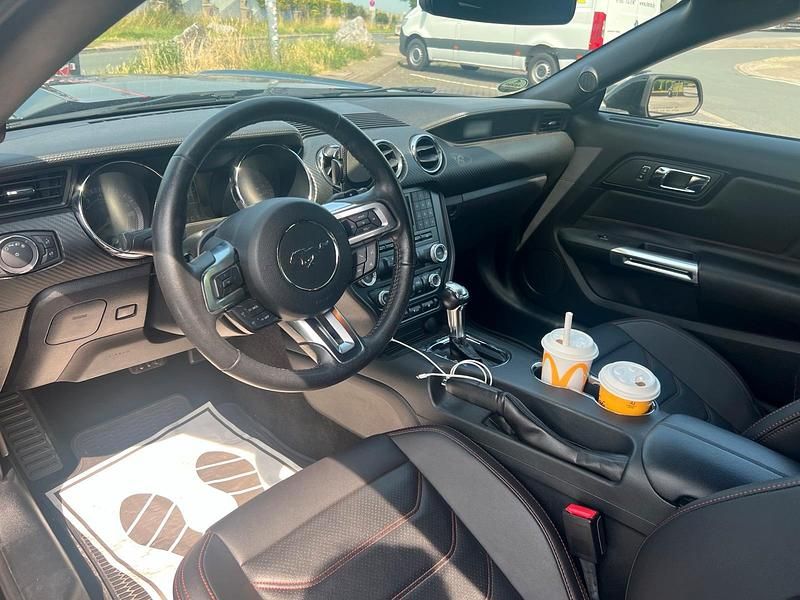 Gebraucht Ford Mustang Convertible 306 PS (225 kW) 2017 Schwarz Cabrio