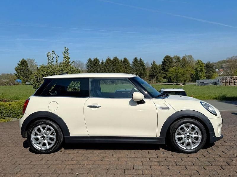 Usata Mini ONE 102 CV (75 kW) 2017 Bianco Utilitaria