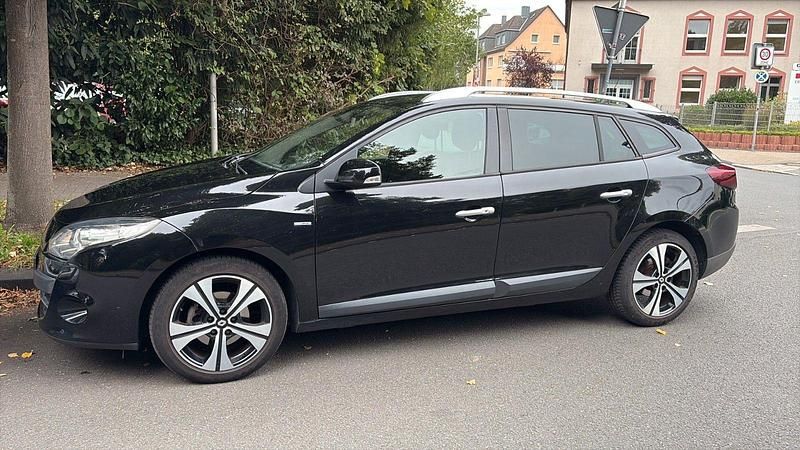 Schwarz Gebraucht 2012 Renault Mégane GrandTour Bose Edition Kombi | 5.300 € (Fairer Preis) - Bild 1/4