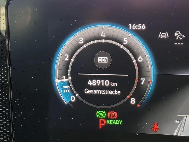 Gebraucht VW Passat 150 PS (110 kW) 2024 Diabasgrau metallic Kombi