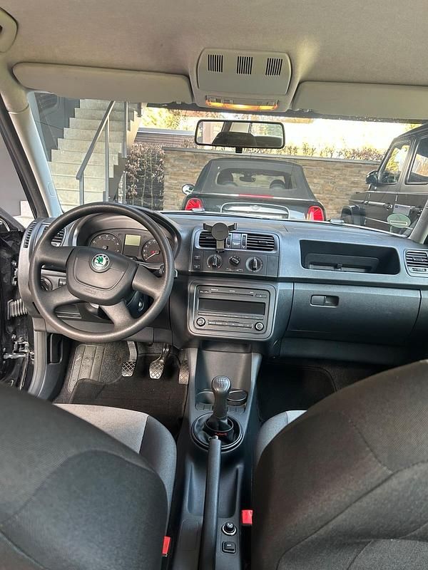 Gebraucht Skoda Fabia 60 PS (44 kW) 2012 Schwarz Kleinwagen