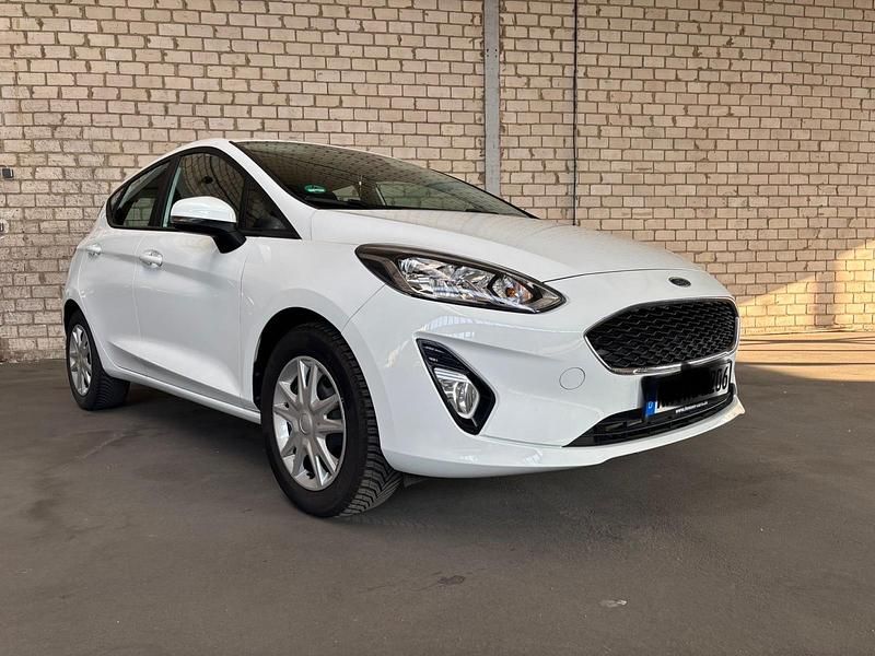 Gebraucht Ford Fiesta 83 PS (61 kW) 2019 Weiß Kleinwagen
