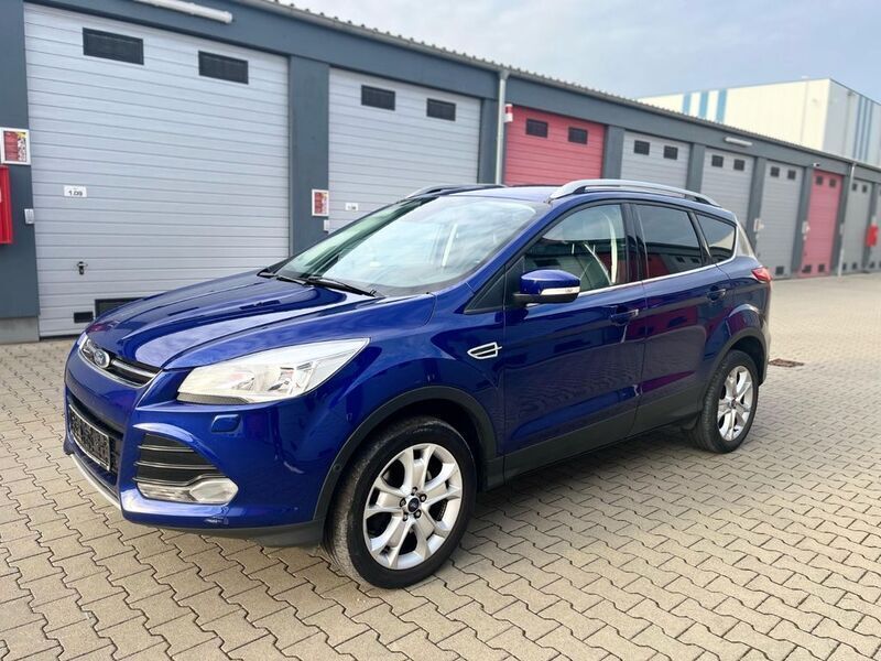 Blau Gebraucht 2016 Ford Kuga Titanium SUV | 13.999 € (Guter Preis) - Bild 1/4