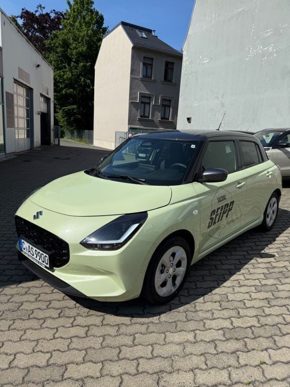 Gelb Neu 2025 Suzuki Swift Comfort Limousine | 18.990 € - Bild 1/4