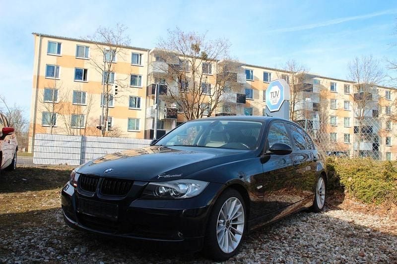Gebraucht BMW 320 Sport Line 150 PS (110 kW) 2005 Blau Limousine