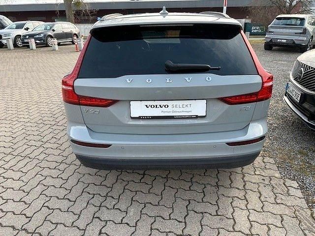 Gebraucht Volvo V60 120 PS (88 kW) 2024 Kombi