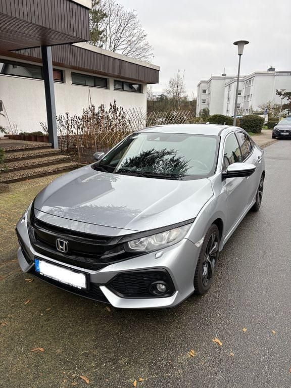 Silber Gebraucht 2018 Honda Civic Elegance Limousine | 11.700 € (Fairer Preis) - Bild 1/4