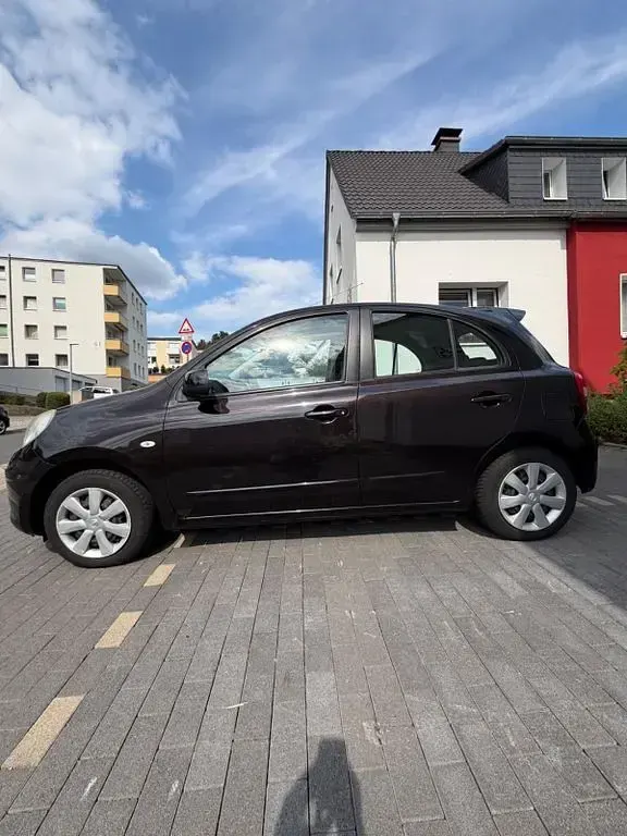 Gebraucht Nissan Micra 80 PS (58 kW) 2012 Violet Kleinwagen