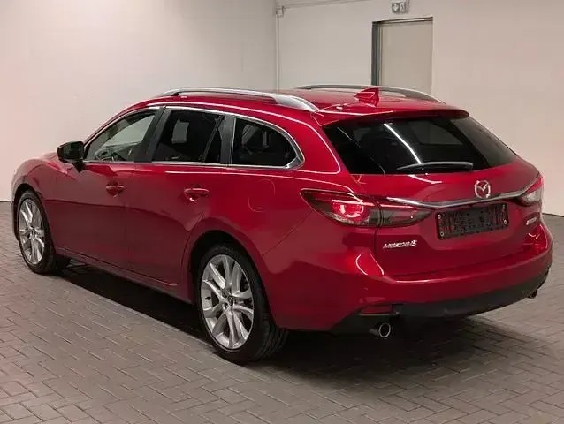 Usata Mazda 6 Kizoku 165 CV (121 kW) 2018 Rosso Station wagon