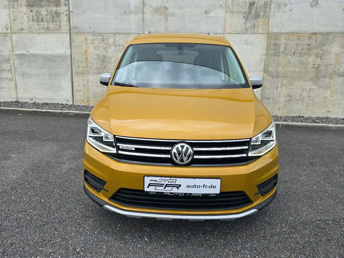 Gebraucht VW Caddy 150 PS (110 kW) 2017 Gold Van / Kleinbus