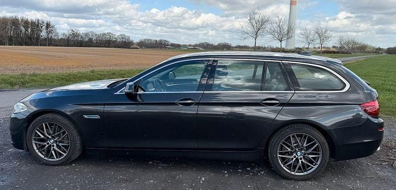 Gebraucht BMW 530 Performance 258 PS (189 kW) 2015 Schwarz Kombi