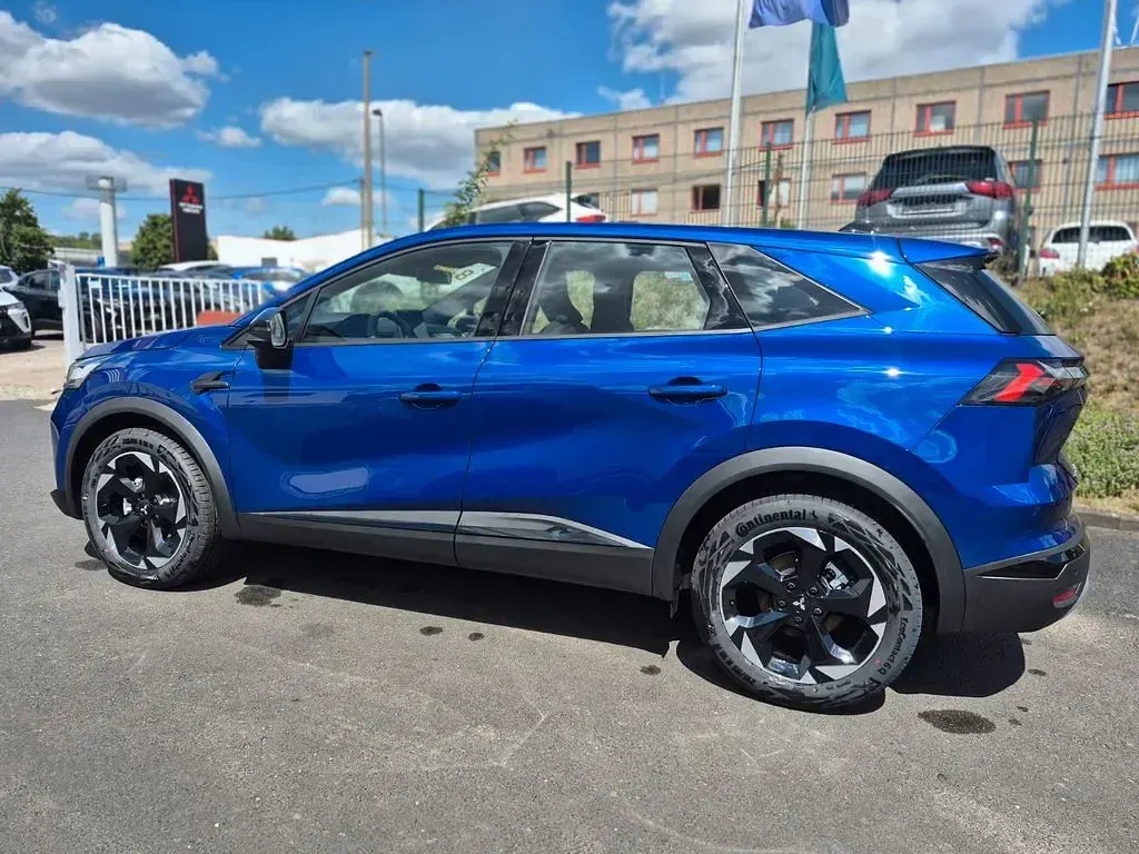 Neu Mitsubishi Grandis Diamant Edition 140 PS (102 kW) 2026 Blau SUV