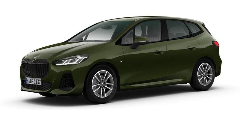 Grün Gebraucht 2025 BMW 220 Active Tourer Luxury Line Van / Kleinbus | 35.768 € (Fairer Preis) - Bild 1/4