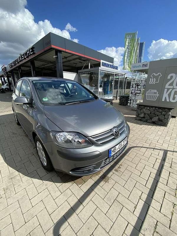 Grau Gebraucht 2005 VW Golf Plus Cross Trendline Van / Kleinbus | 4.300 € (Teuer) - Bild 1/4