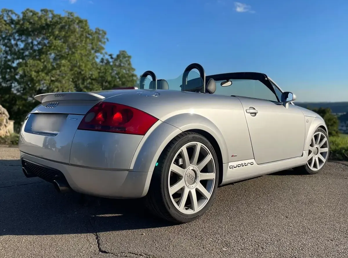 Gebraucht Audi TT Roadster Performance 224 PS (164 kW) 2000 Silber Cabrio