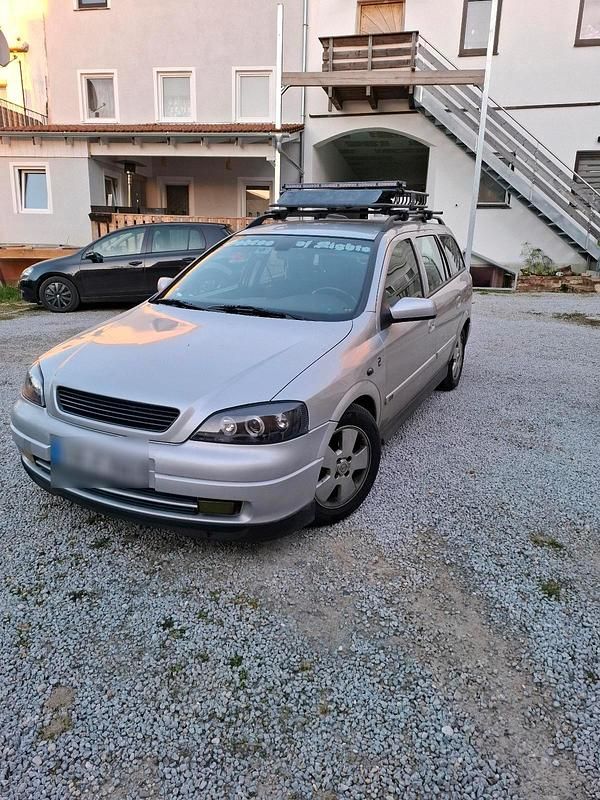 Gebraucht Opel Astra 101 PS (74 kW) 2003 Silber Kombi