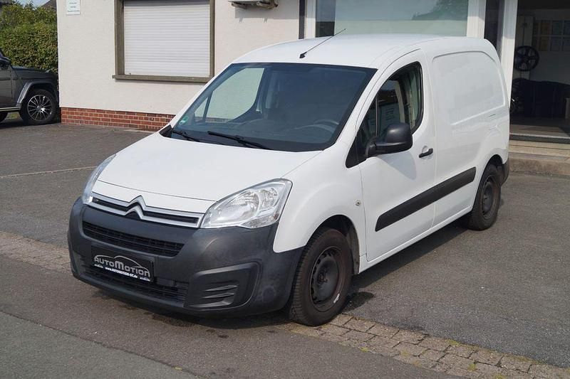 Weiß Gebraucht 2018 Citroën Berlingo Business Class Van / Kleinbus | 8.490 € (Etwas zu teuer) - Bild 1/4