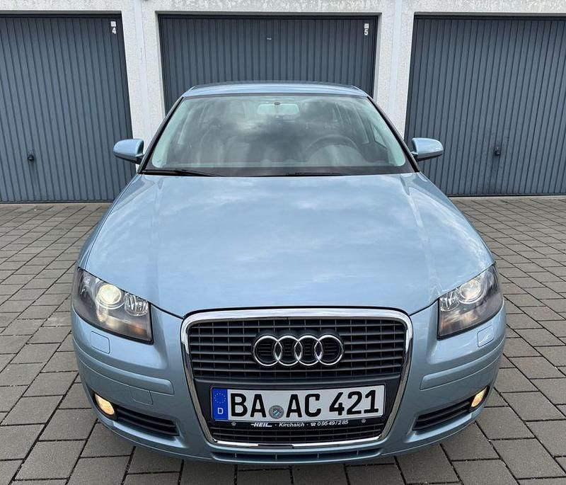 Second-hand Audi A3 Attraction 102 CP (75 kW) 2007 Albastru Hatchback