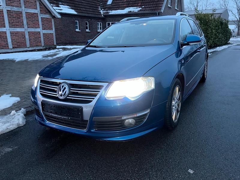 Blau Gebraucht 2010 VW Passat R-line Kombi | 3.300 € (Guter Preis) - Bild 1/4