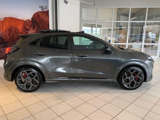 Neu Ford Puma Performance Edition 200 PS (147 kW) 2025 Magneticgrau SUV