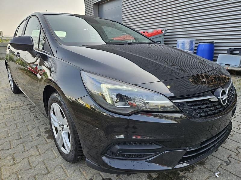 Gebraucht Opel Astra Edition 110 PS (80 kW) 2020 Schwarz Limousine
